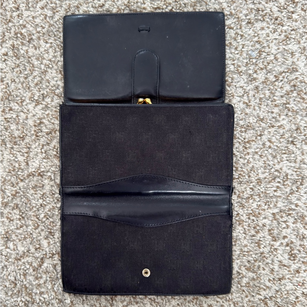 Vintage GUCCI Black Canvas Leather Logo Kiss Lock Tri Fold Long Wallet
